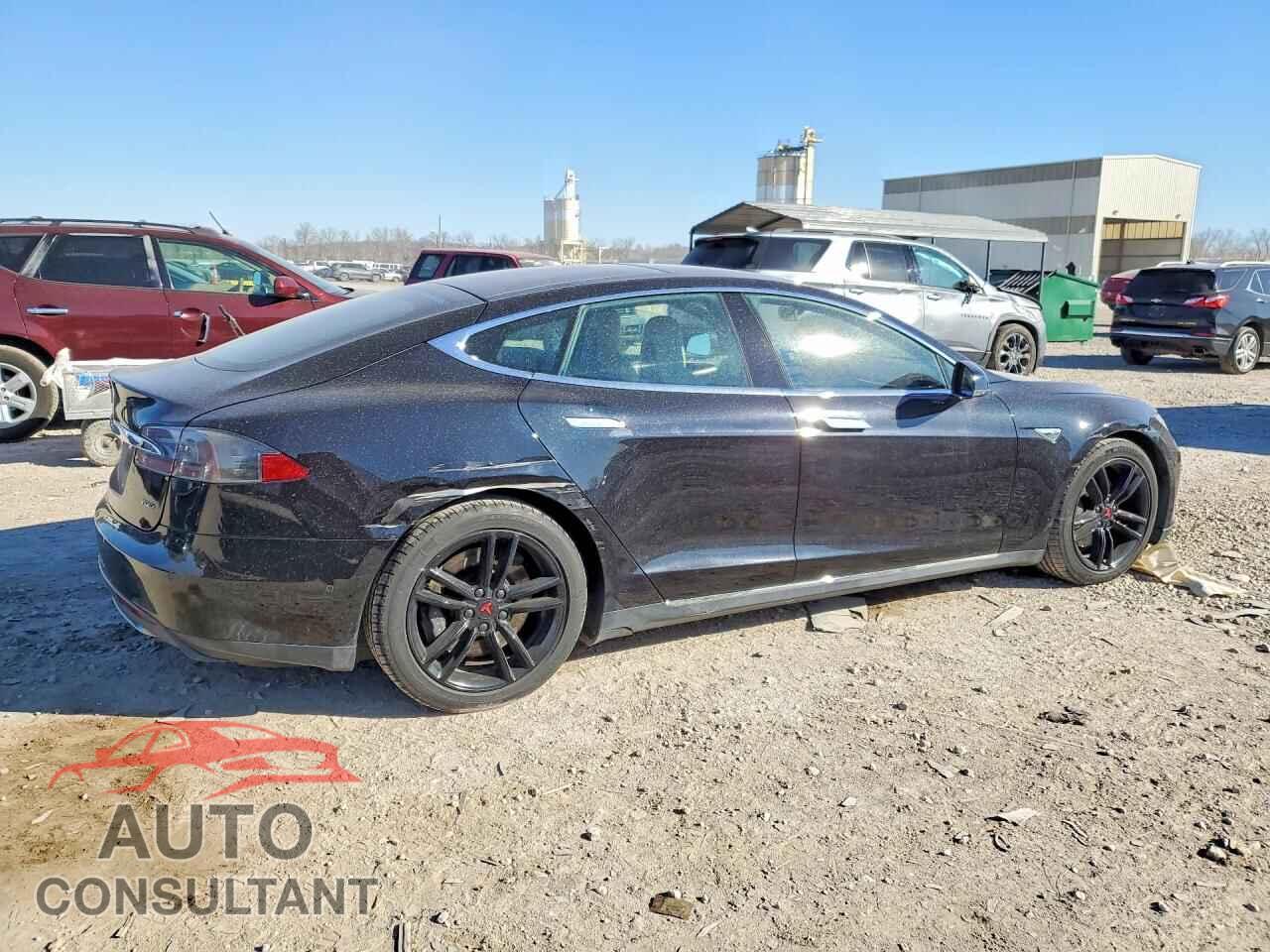 TESLA MODEL S 2015 - 5YJSA1E25FF116343