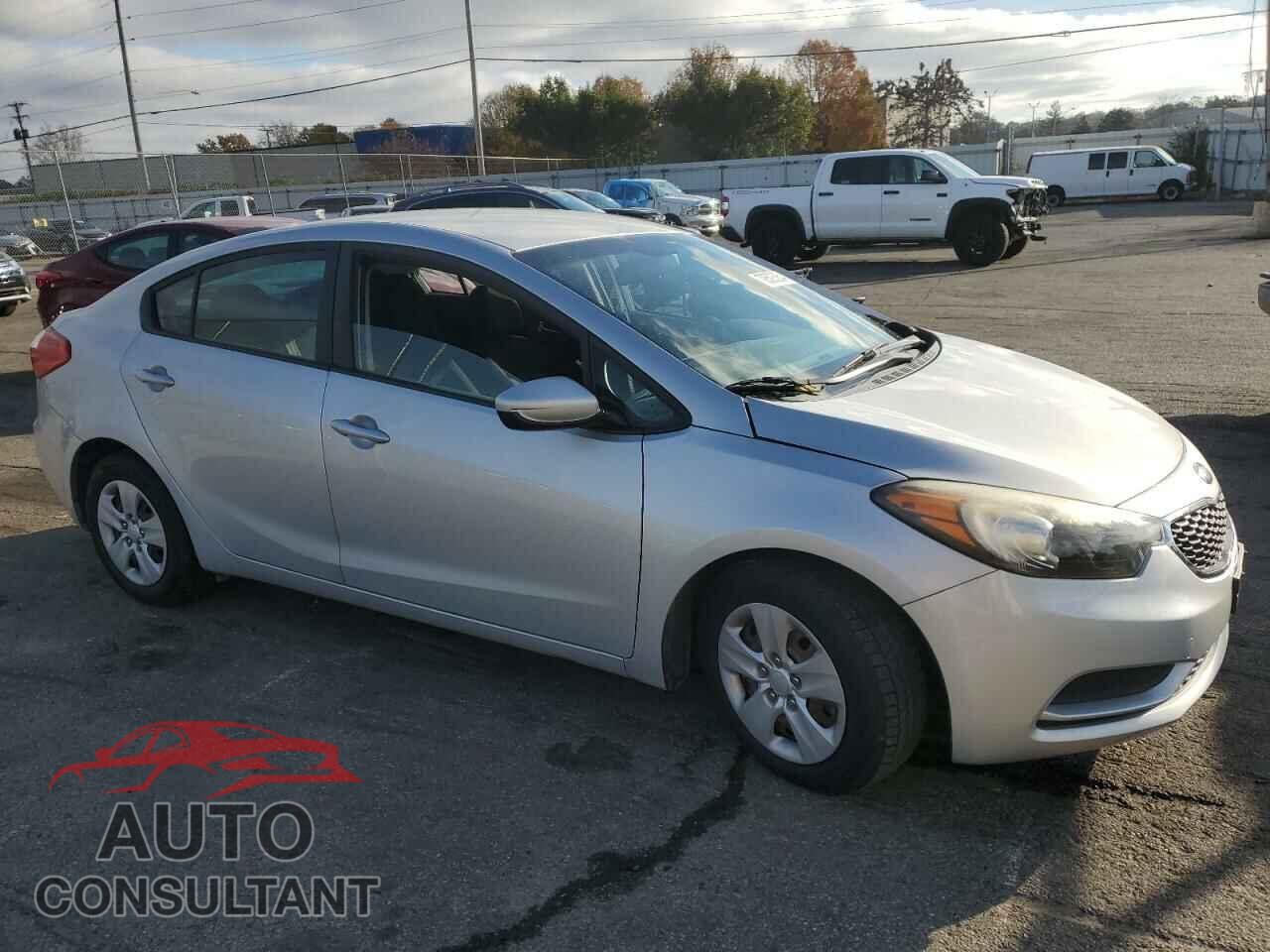 KIA FORTE 2016 - KNAFK4A62G5565259