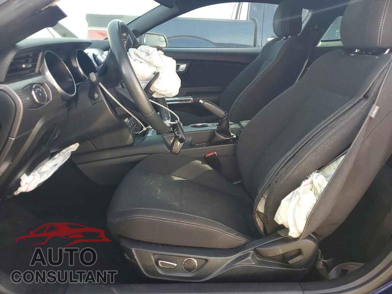 FORD MUSTANG 2018 - 1FA6P8CF6J5117533