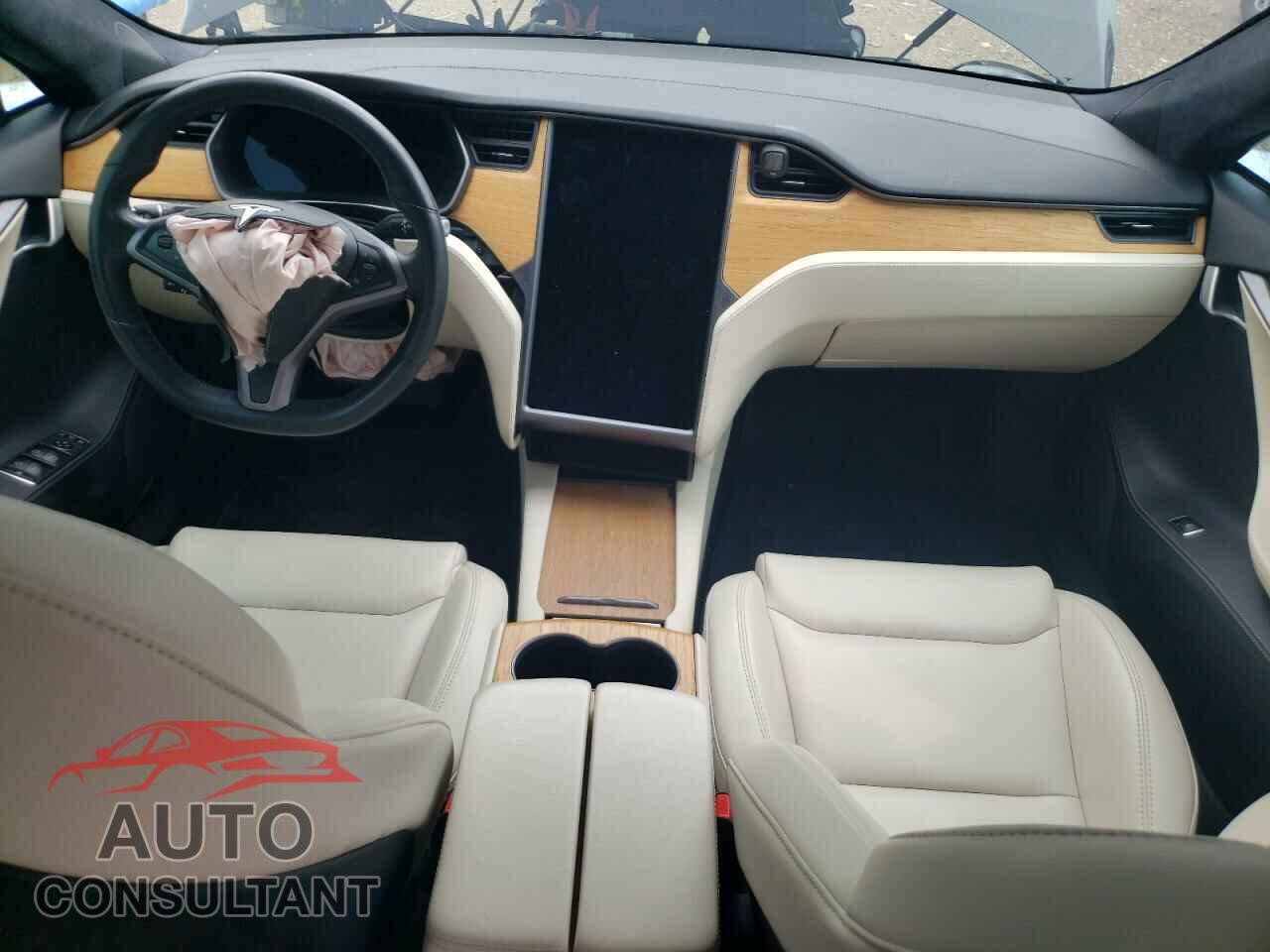 TESLA MODEL S 2020 - 5YJSA1E20LF415234