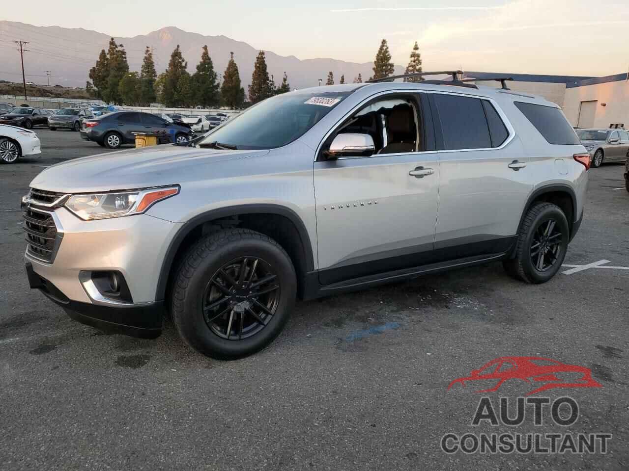 CHEVROLET TRAVERSE 2018 - 1GNERGKW0JJ222143