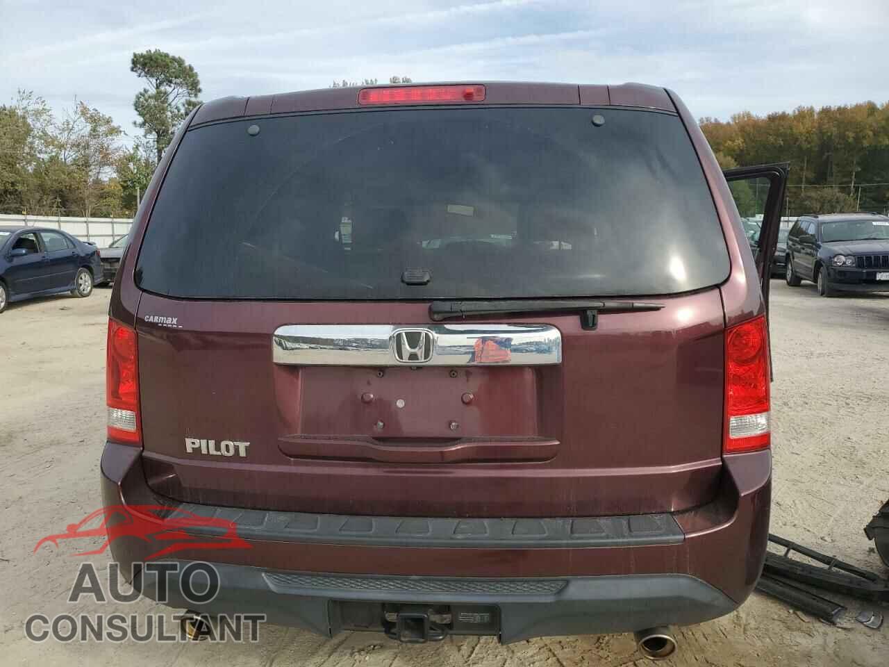 HONDA PILOT 2015 - 5FNYF3H69FB009852