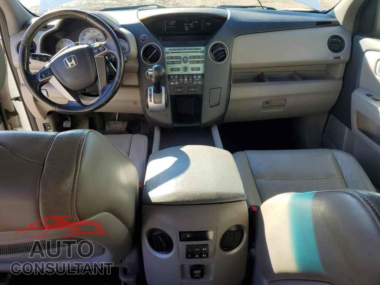 HONDA PILOT 2011 - 5FNYF4H52BB026662
