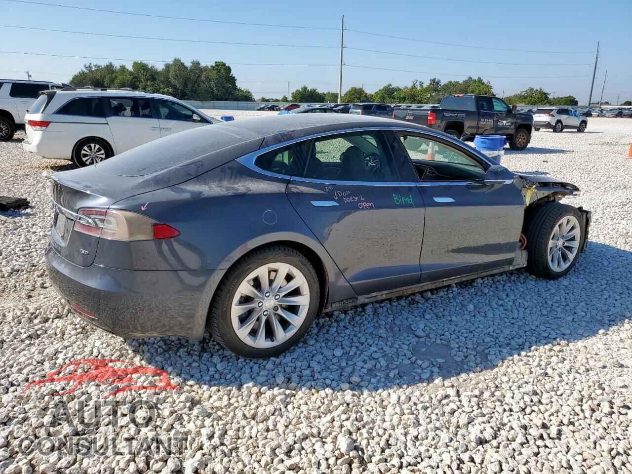 TESLA MODEL S 2017 - 5YJSA1E26HF199736