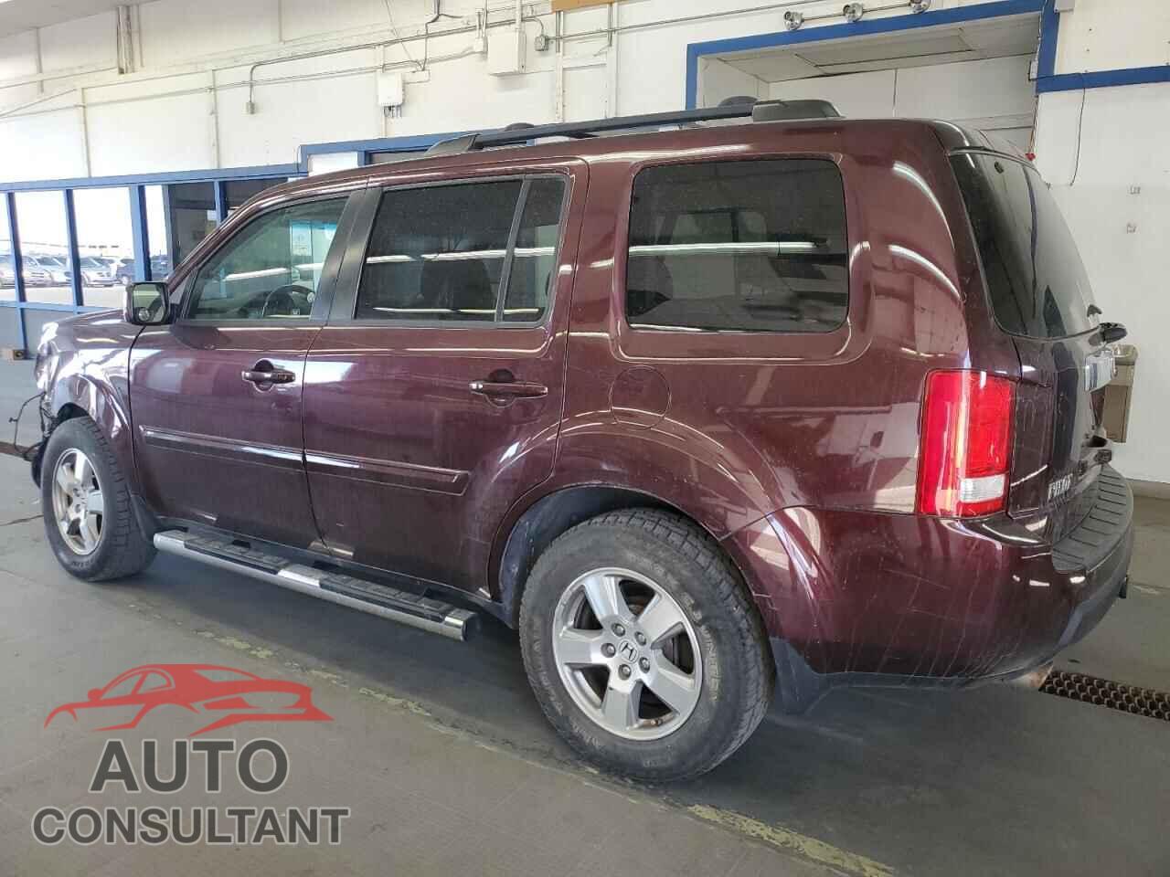 HONDA PILOT 2011 - 5FNYF4H58BB060833