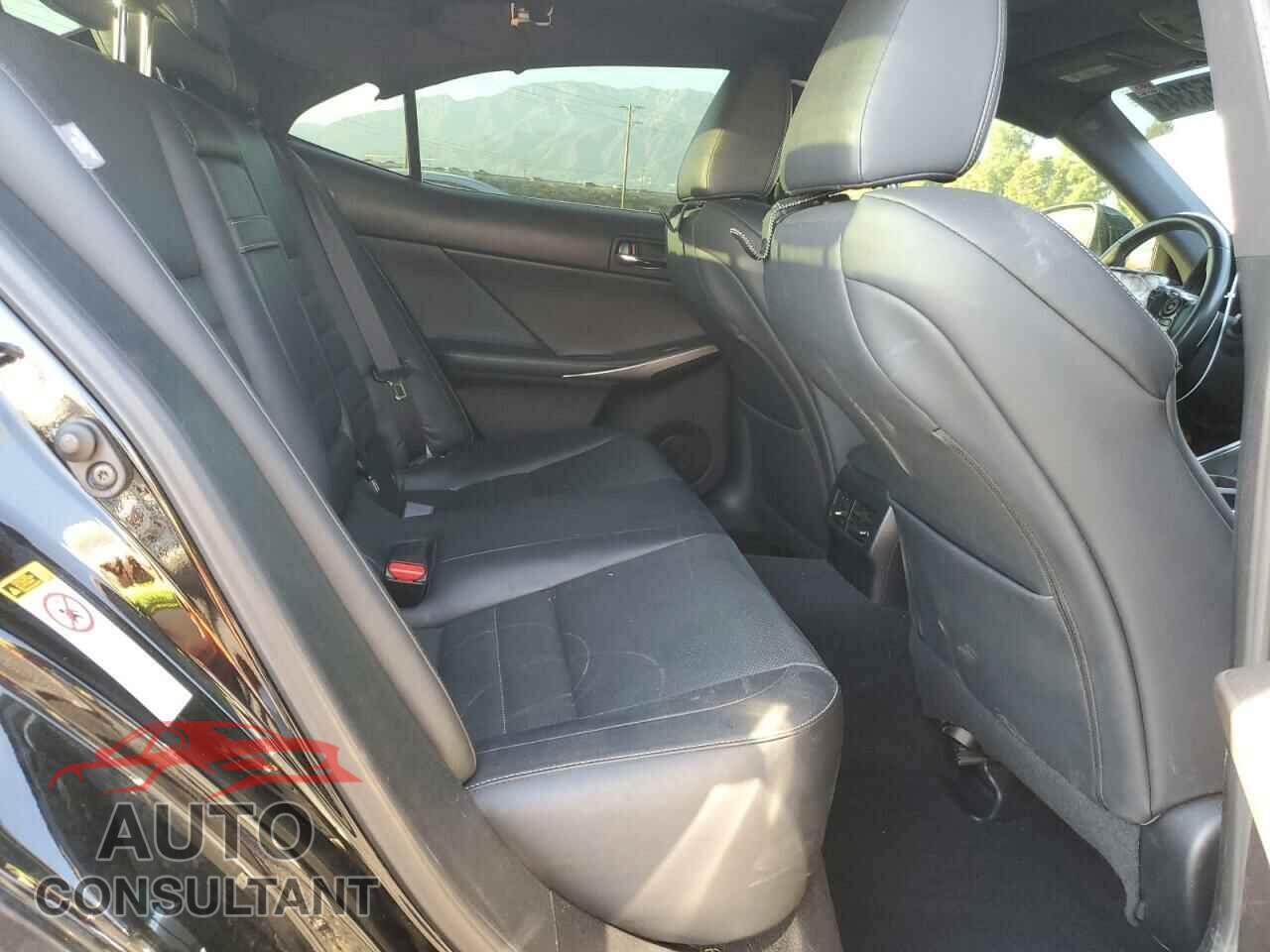 LEXUS IS 2015 - JTHBF1D22F5073793