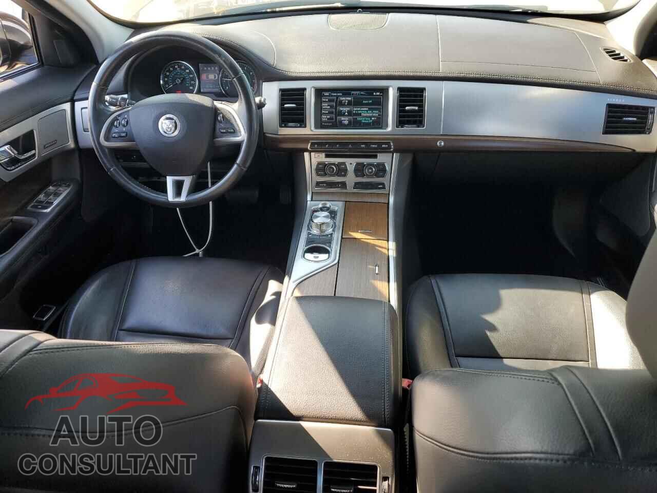 JAGUAR XF 2013 - SAJWA0ES2DPS78964