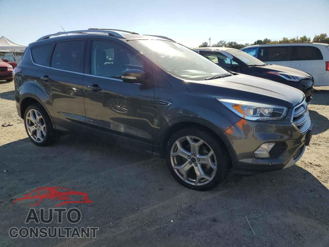 FORD ESCAPE 2017 - 1FMCU0J98HUB02984