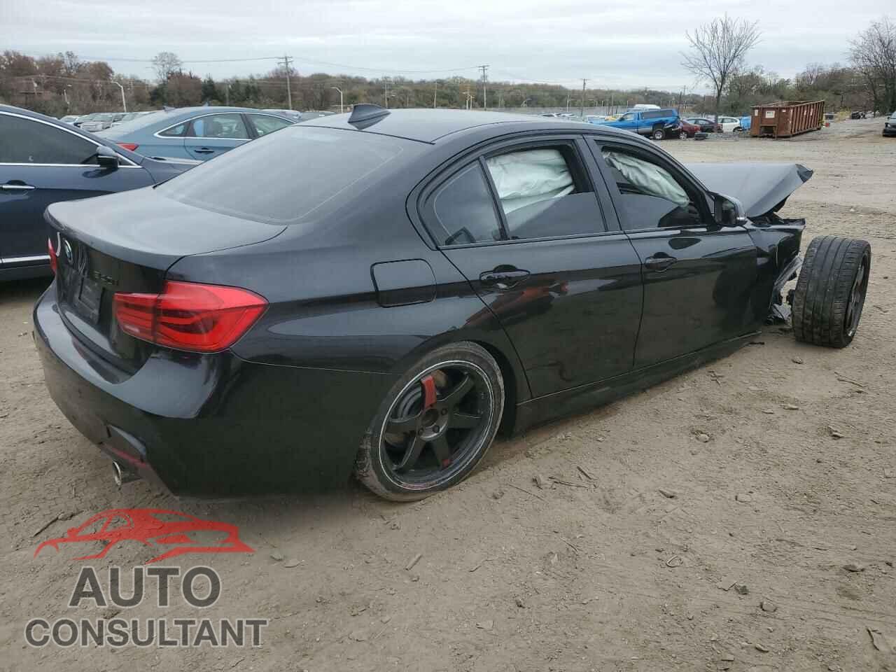 BMW 3 SERIES 2018 - WBA8B7C55JA584577