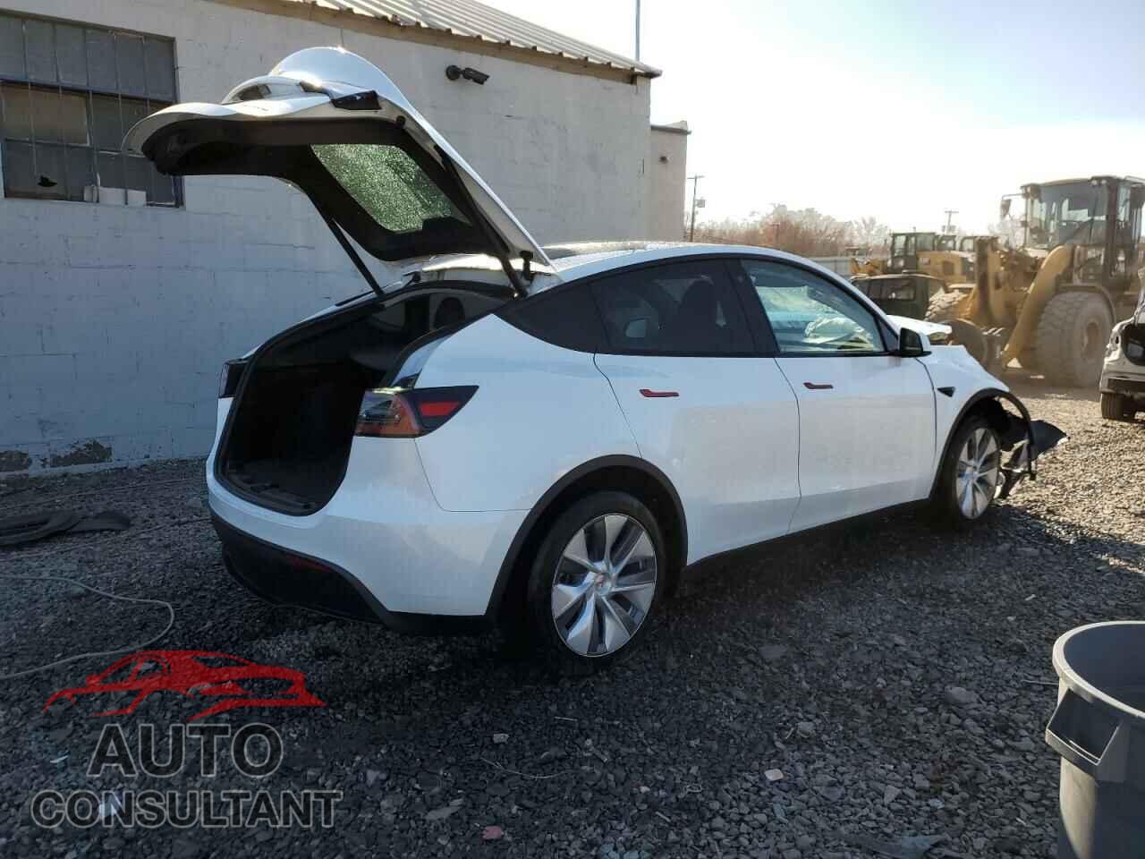 TESLA MODEL Y 2023 - 7SAYGDEE2PA095375