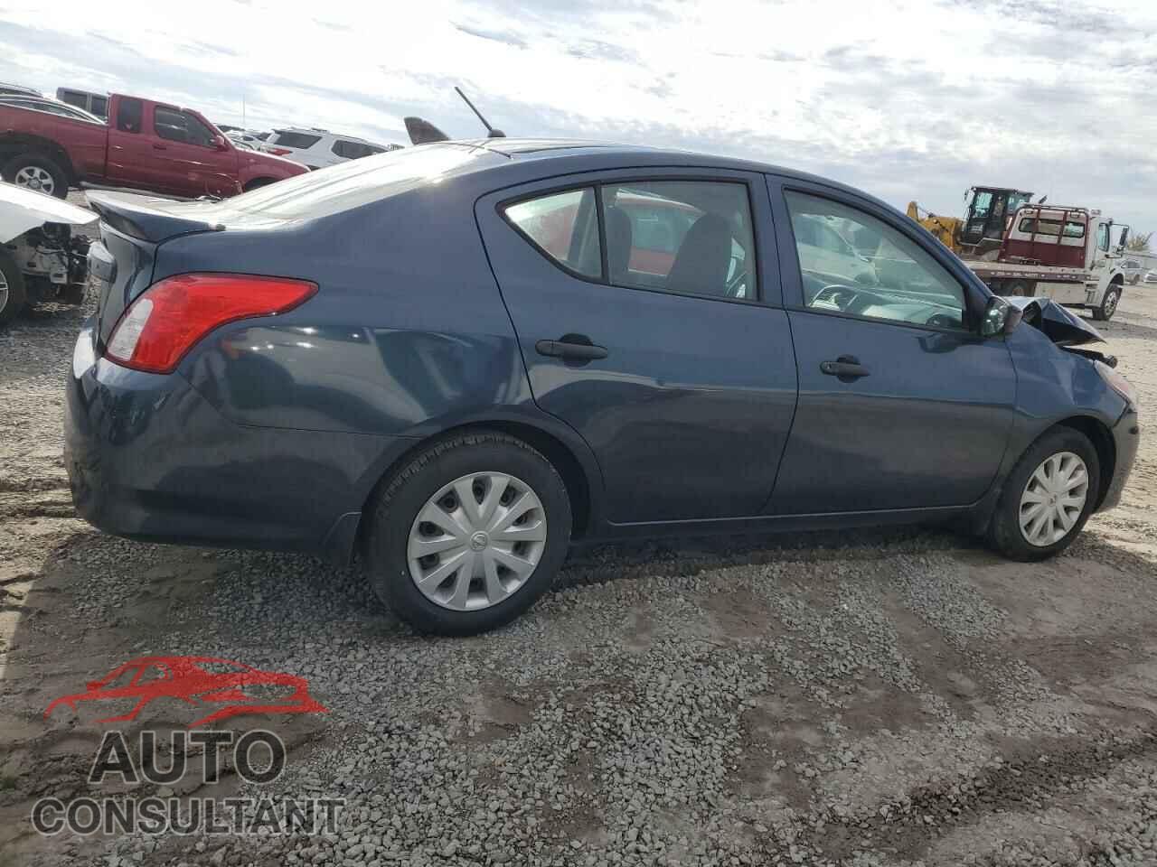 NISSAN VERSA 2017 - 3N1CN7AP3HL804734