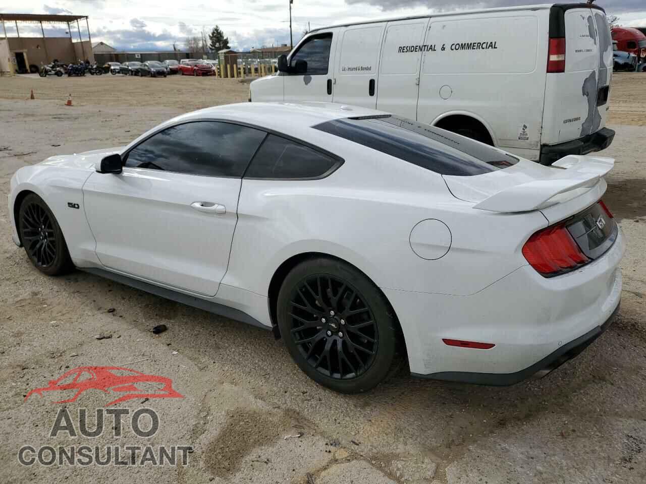 FORD MUSTANG 2019 - 1FA6P8CF8K5123559