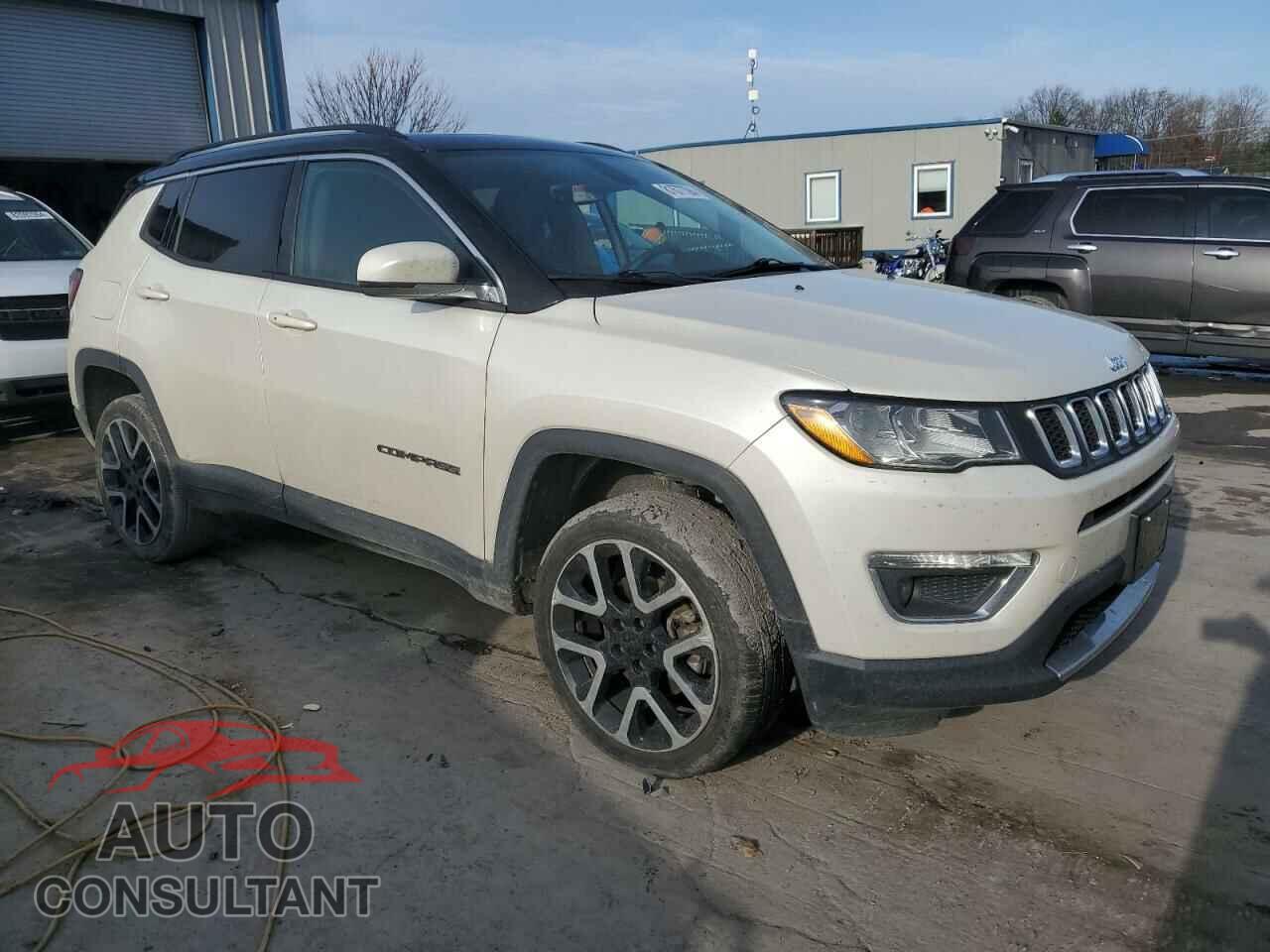 JEEP COMPASS 2018 - 3C4NJDCB1JT200056