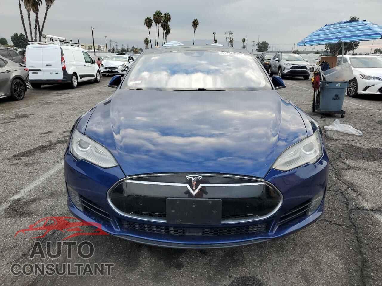 TESLA MODEL S 2015 - 5YJSA1E15FF101817