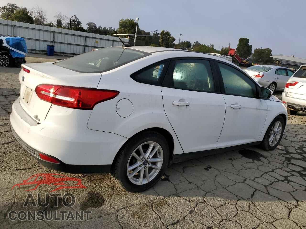 FORD FOCUS 2015 - 1FADP3F24FL220343