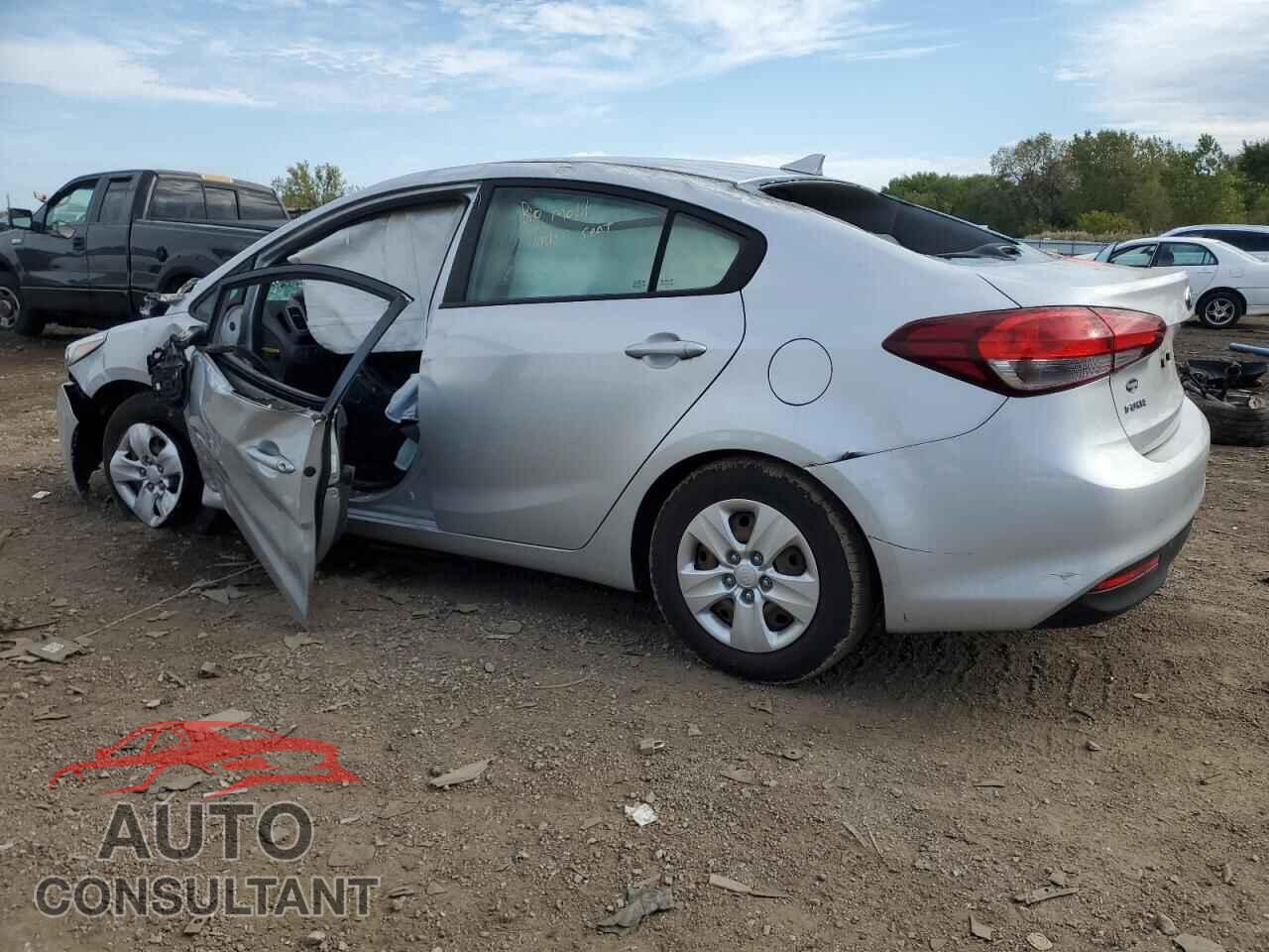 KIA FORTE 2017 - 3KPFK4A78HE086247