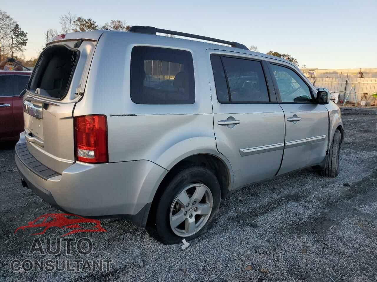 HONDA PILOT 2011 - 5FNYF3H58BB050913