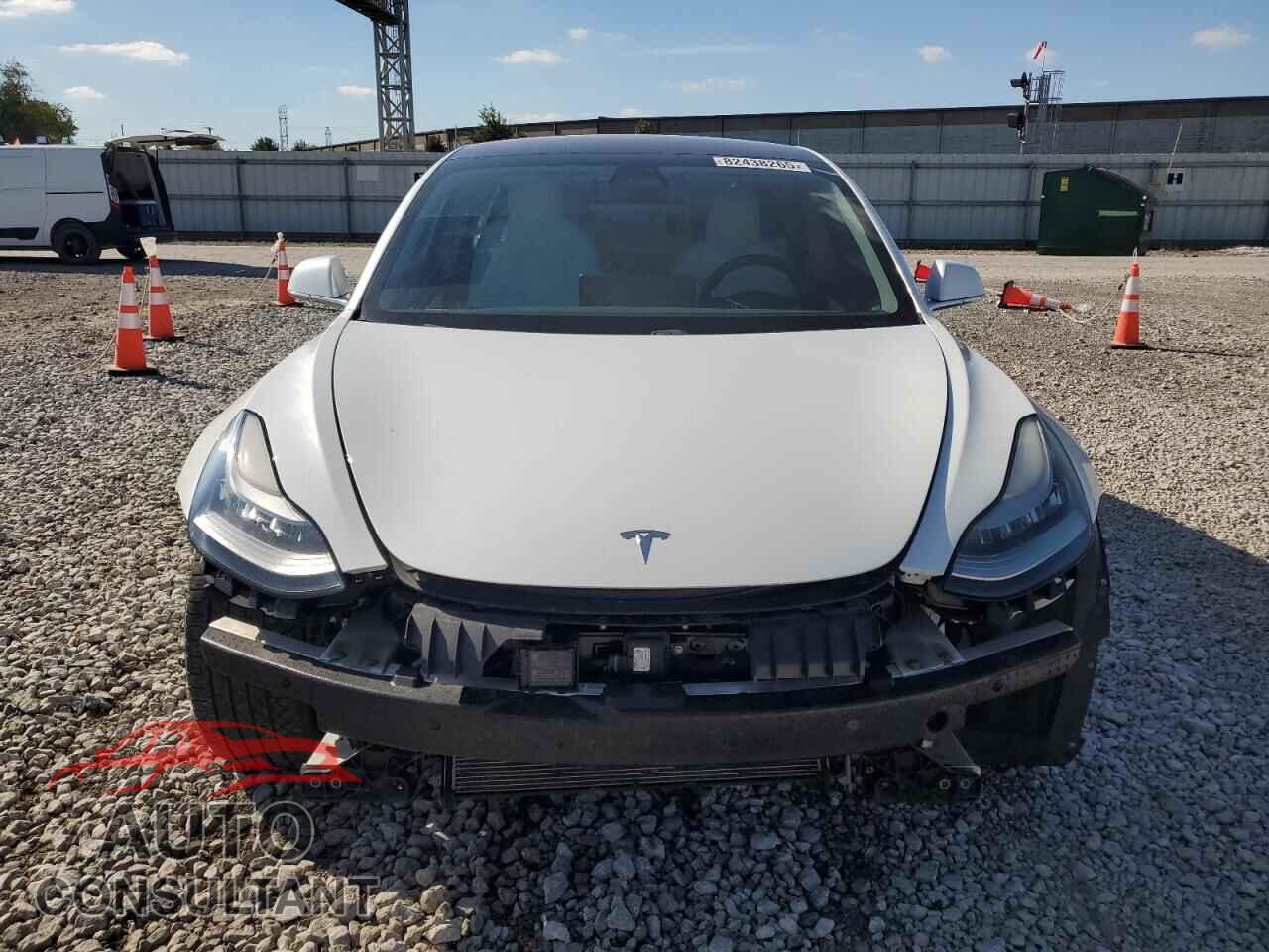TESLA MODEL 3 2018 - 5YJ3E1EB3JF101289