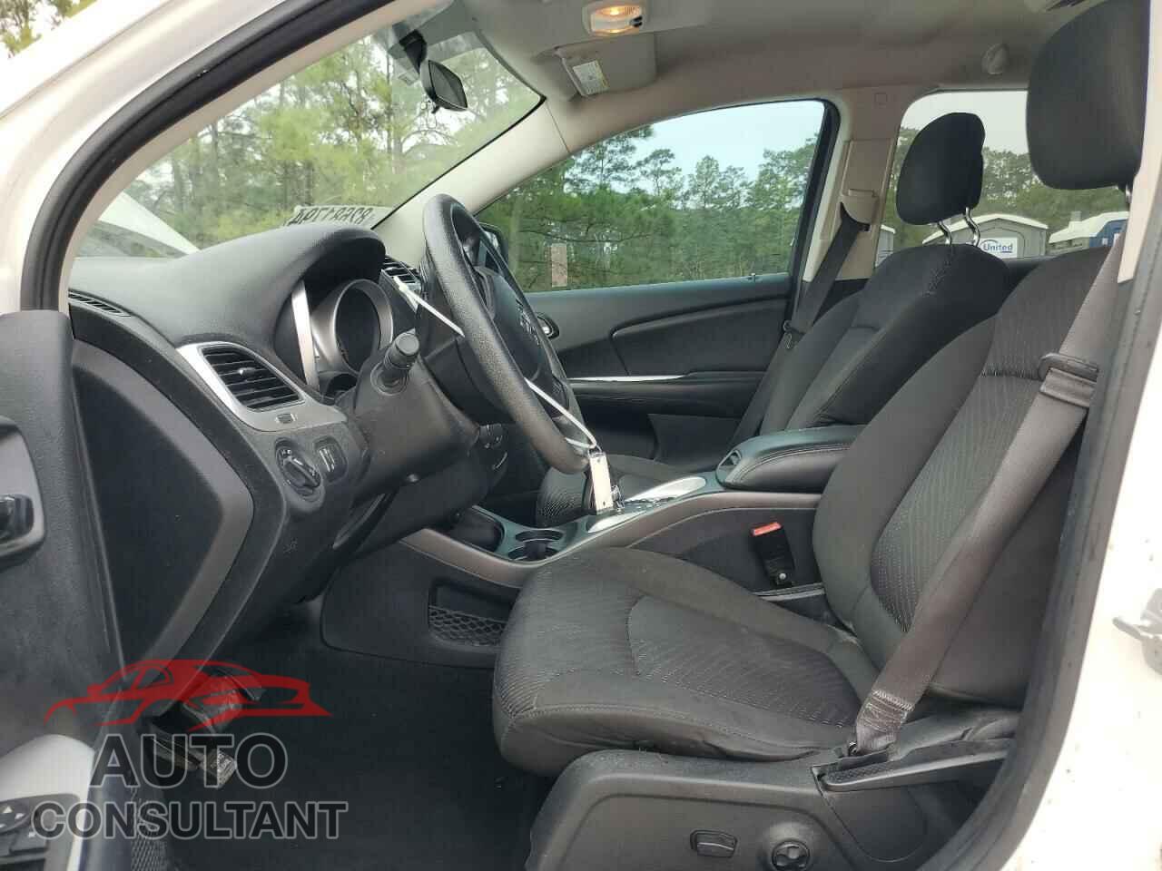 DODGE JOURNEY 2015 - 3C4PDCBG8FT718678