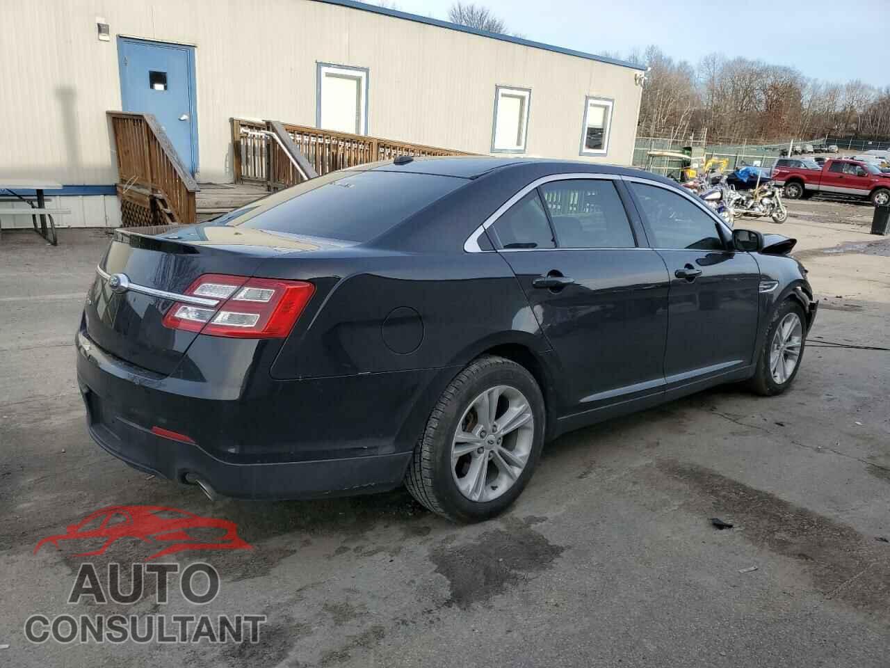 FORD TAURUS 2017 - 1FAHP2D82HG145382