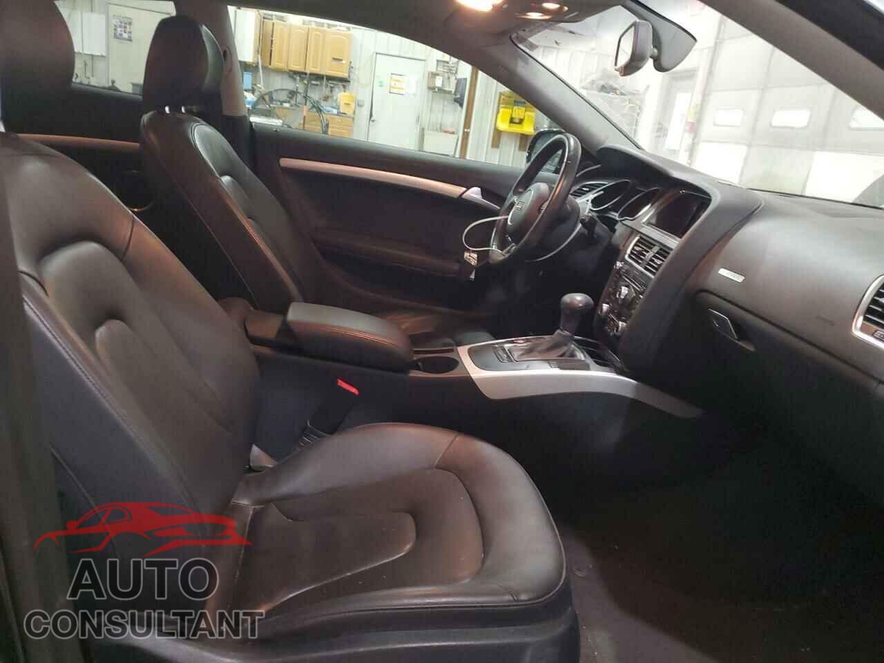 AUDI A5 2014 - WAULFAFR9EA008037