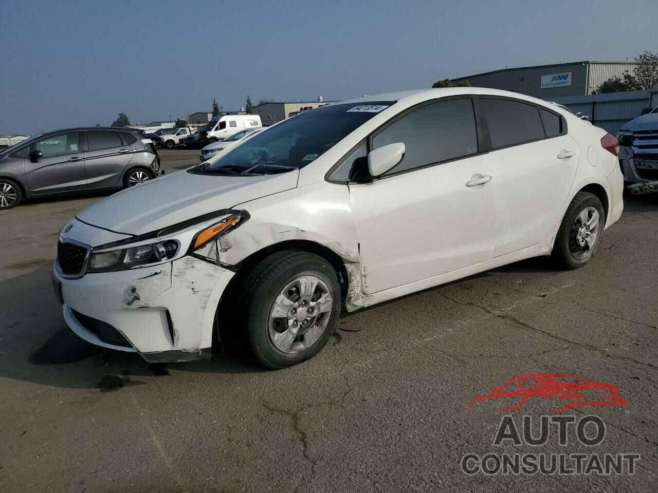 KIA FORTE 2018 - 3KPFK4A77JE185213