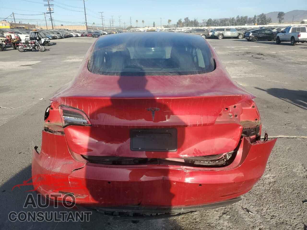 TESLA MODEL 3 2022 - 5YJ3E1EA8NF307687