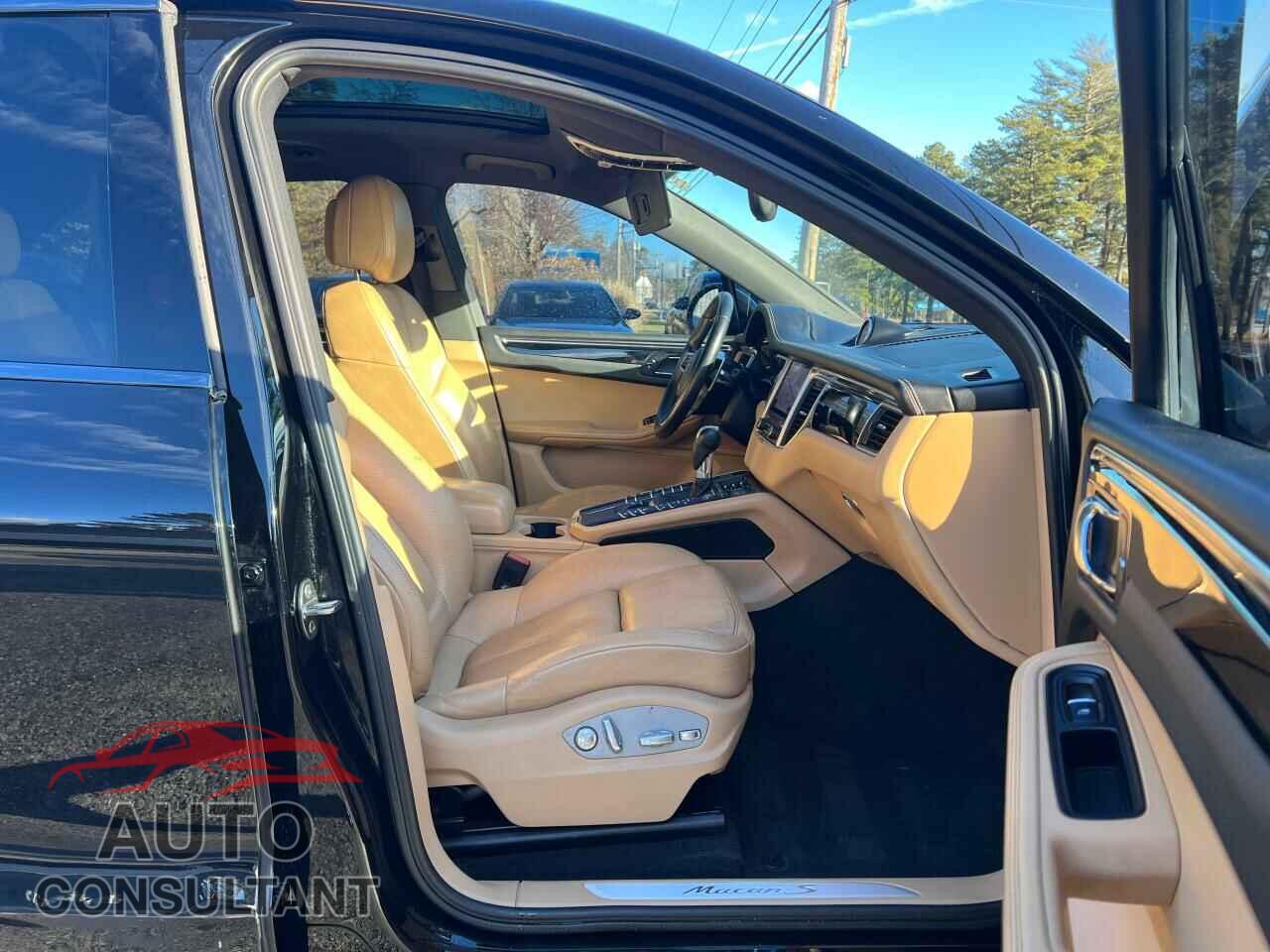 PORSCHE MACAN 2017 - WP1AB2A55HLB11043