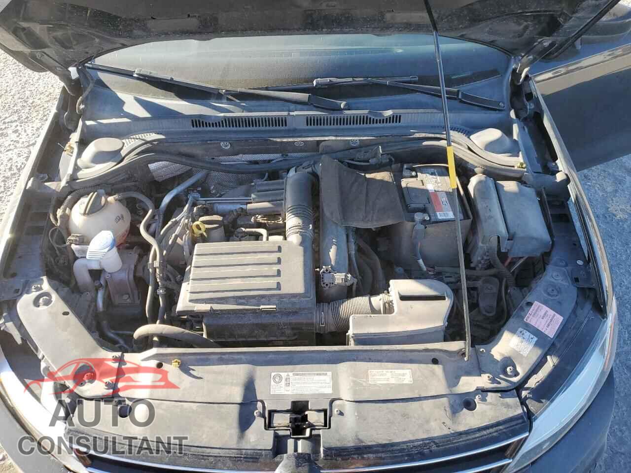 VOLKSWAGEN JETTA 2017 - 3VW2B7AJ0HM201373