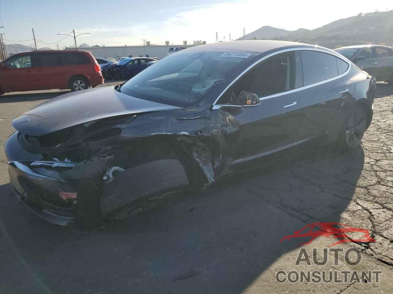 TESLA MODEL 3 2018 - 5YJ3E1EA9JF077717