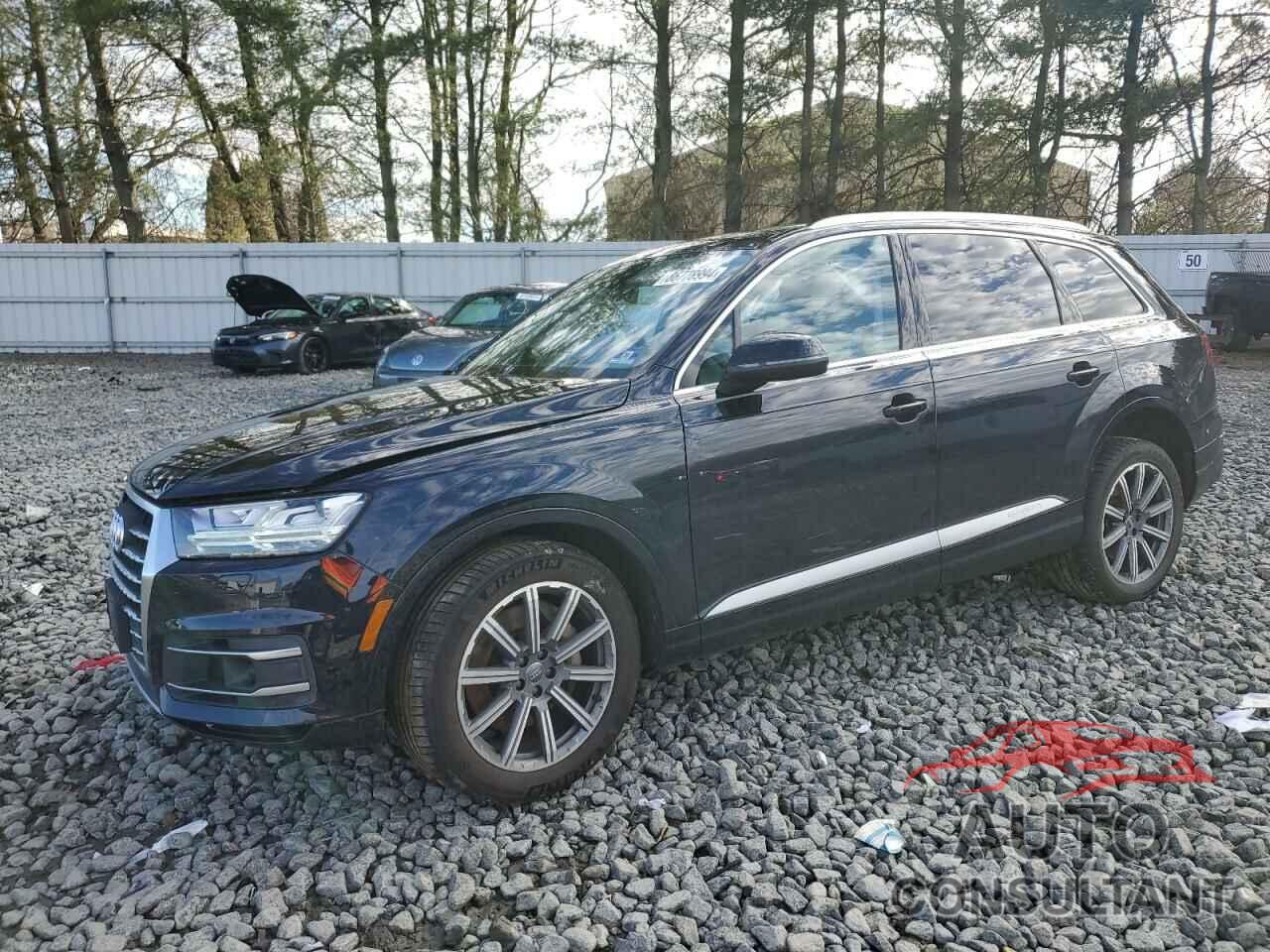 AUDI Q7 2018 - WA1VAAF74JD010287