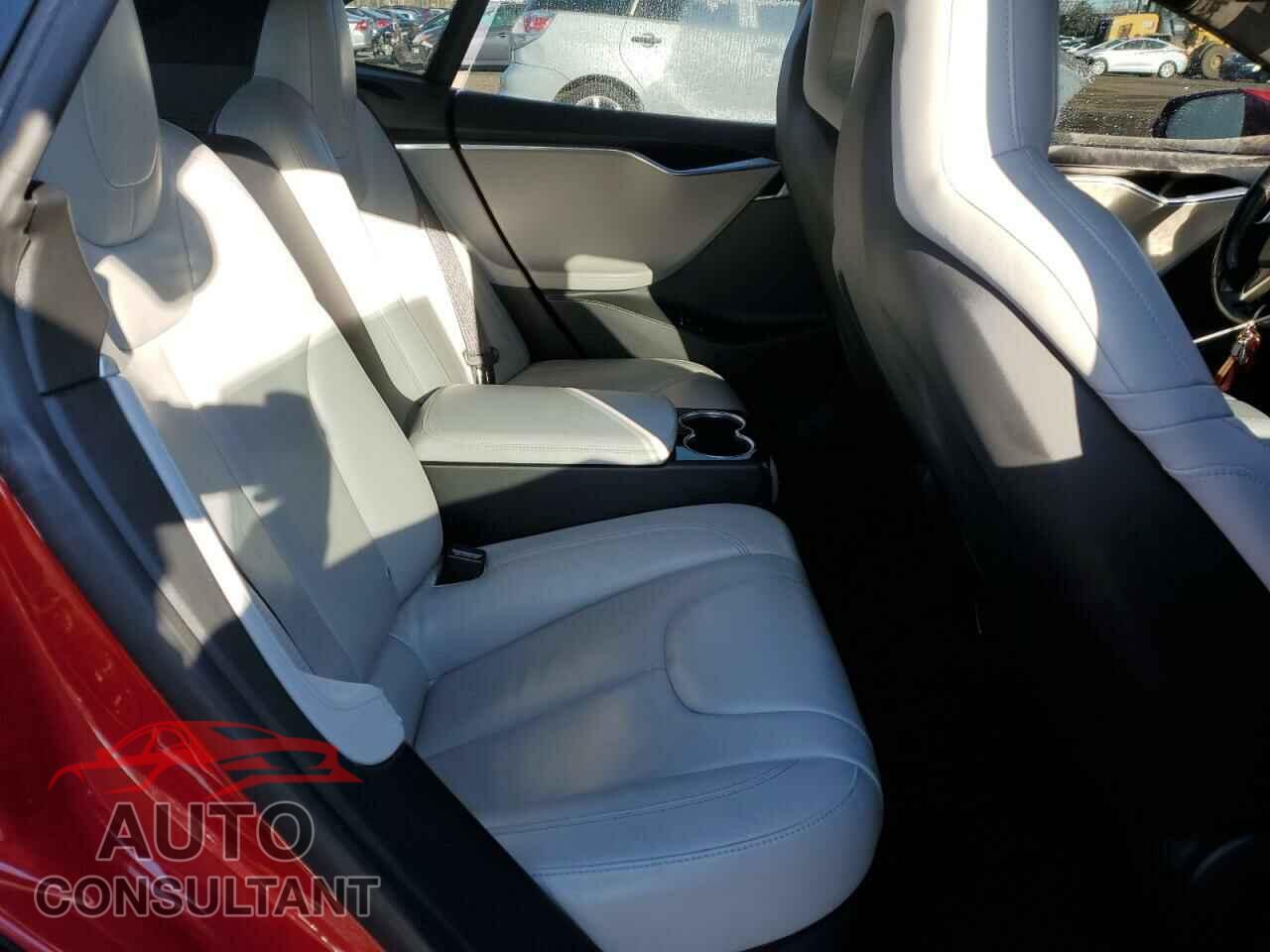TESLA MODEL S 2015 - 5YJSA4H2XFFP64919