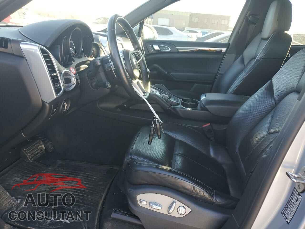 PORSCHE CAYENNE 2016 - WP1AA2A20GKA36085