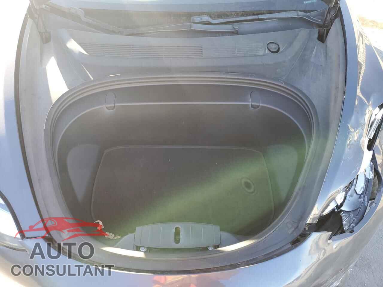 TESLA MODEL 3 2018 - 5YJ3E1EB7JF073724