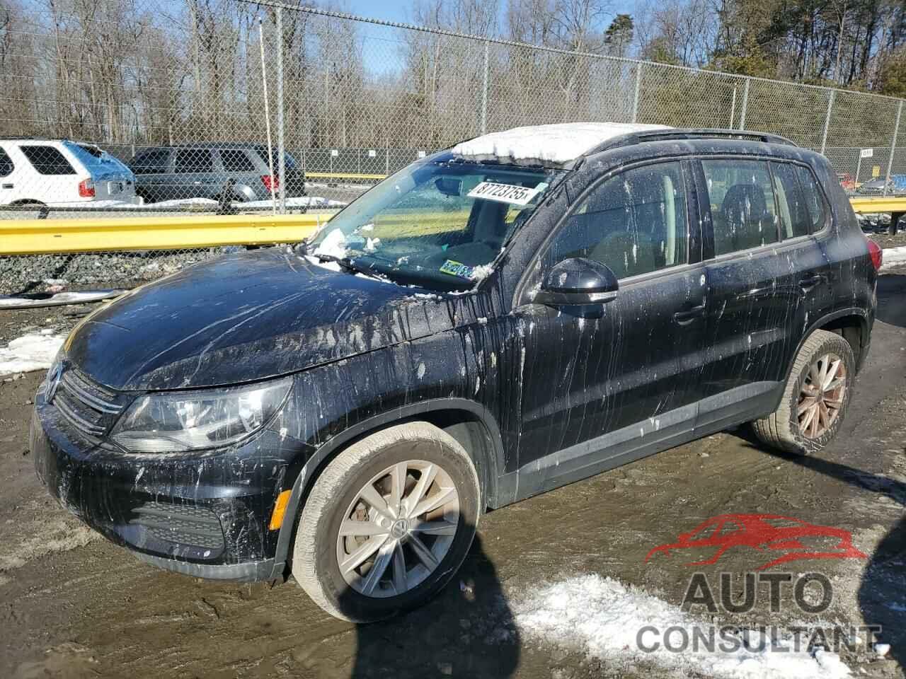 VOLKSWAGEN TIGUAN 2017 - WVGBV7AX7HK042563