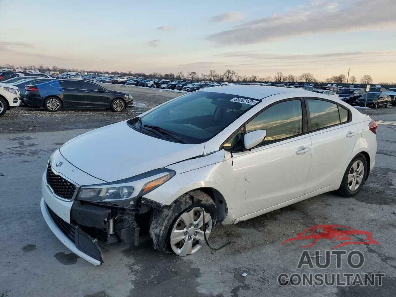 KIA FORTE 2018 - 3KPFL4A79JE212909