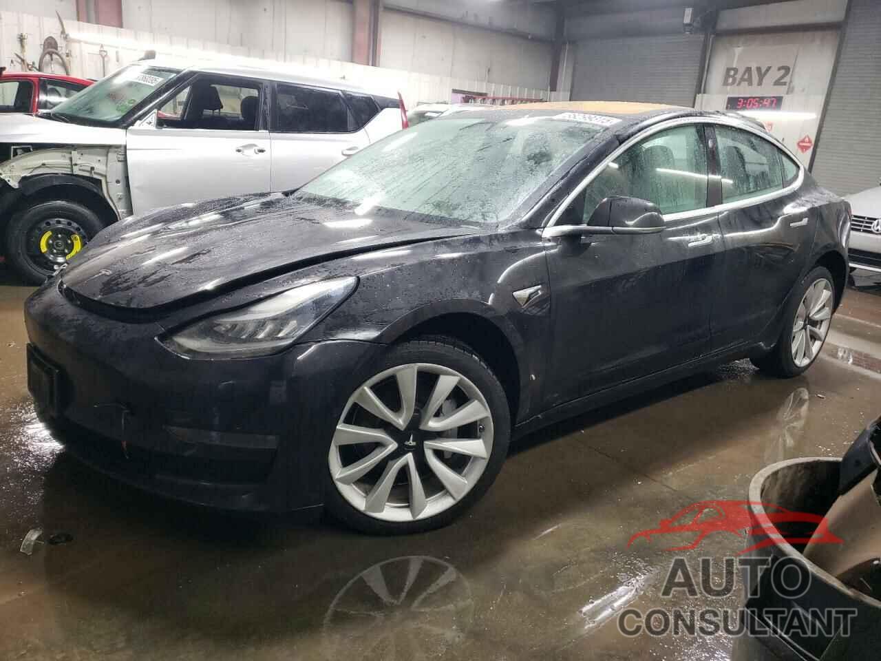 TESLA MODEL 3 2018 - 5YJ3E1EB4JF071607