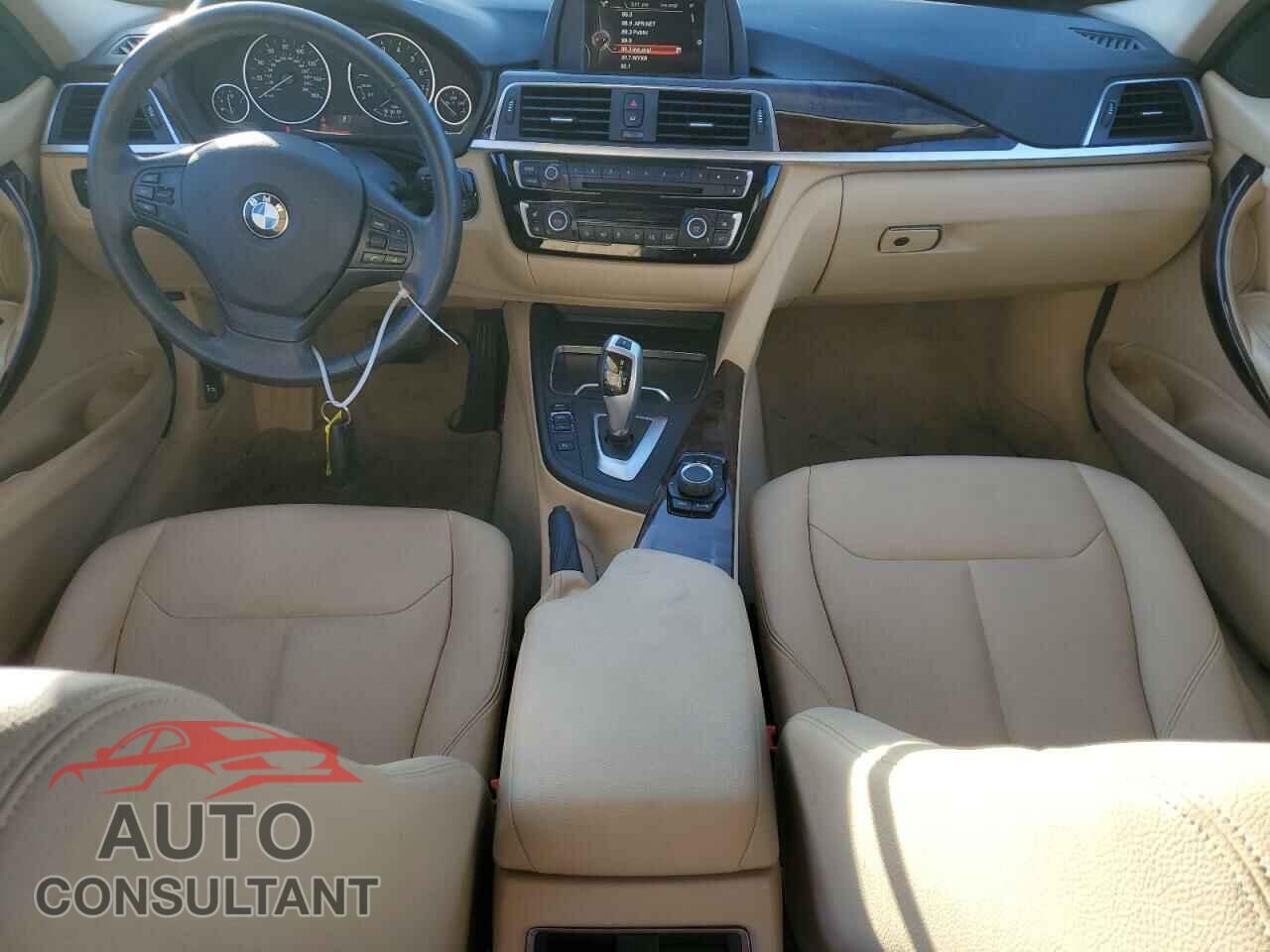 BMW 3 SERIES 2016 - WBA8A9C55GK617725