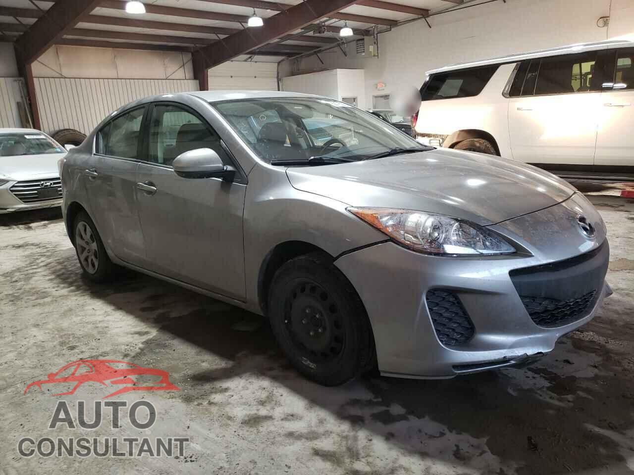 MAZDA 3 2013 - JM1BL1TG8D1787178