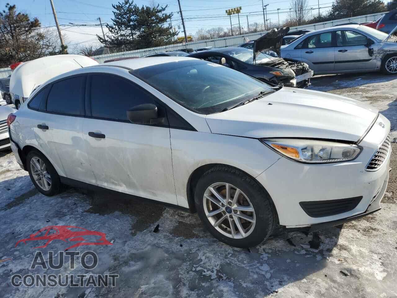 FORD FOCUS 2017 - 1FADP3E26HL315071
