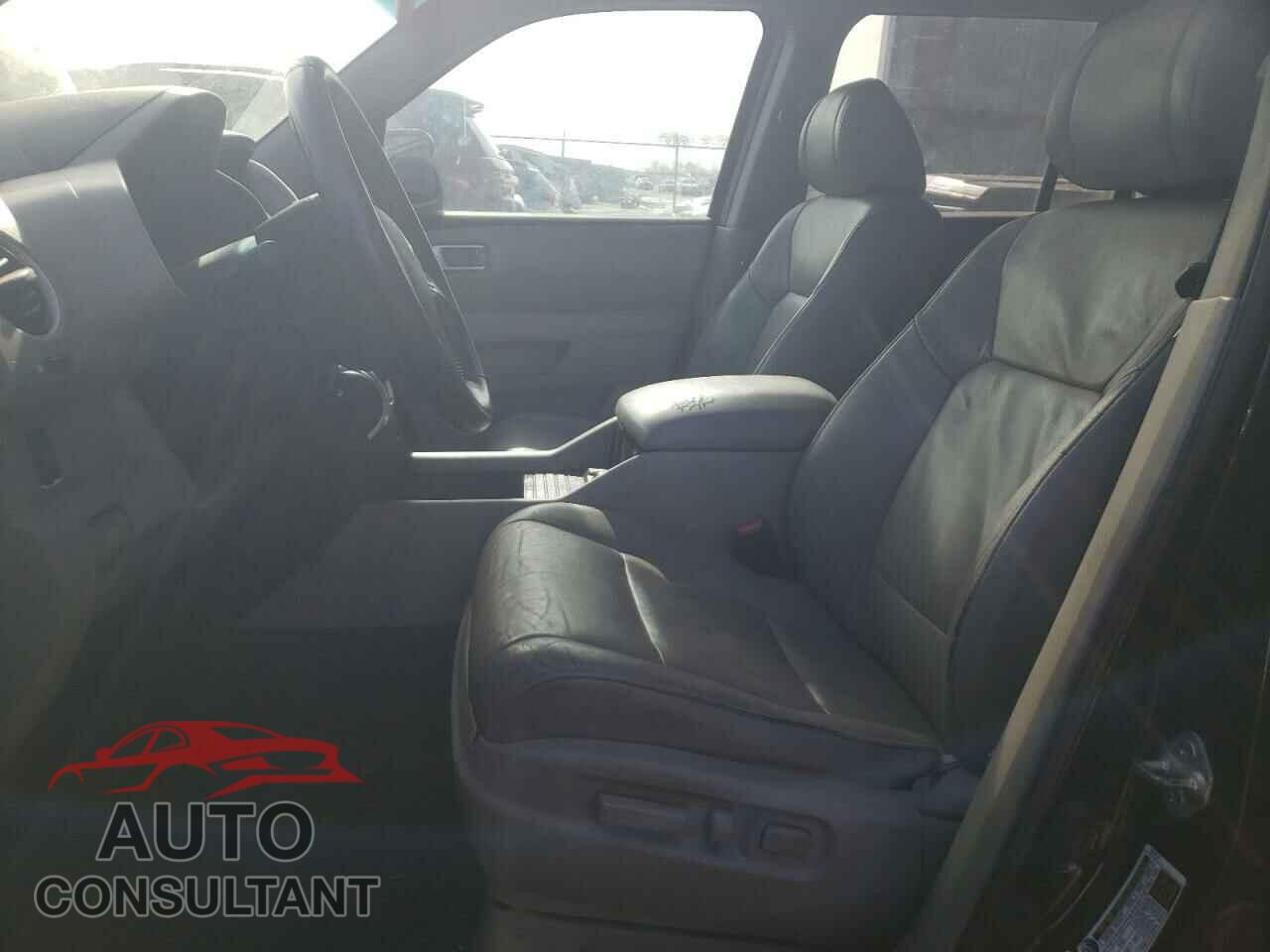 HONDA PILOT 2011 - 5FNYF3H5XBB017444