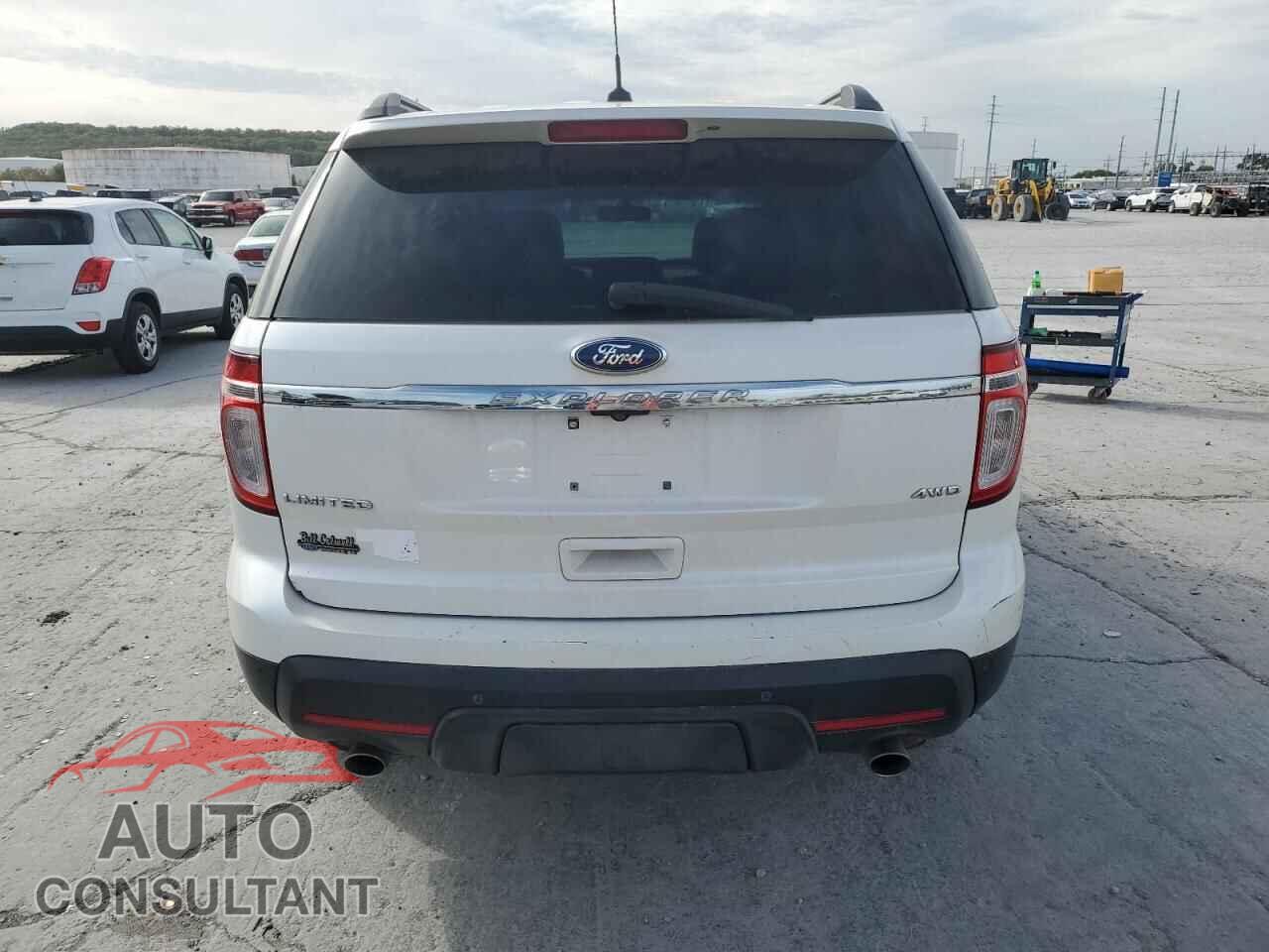 FORD EXPLORER 2011 - 1FMHK8F81BGA19977