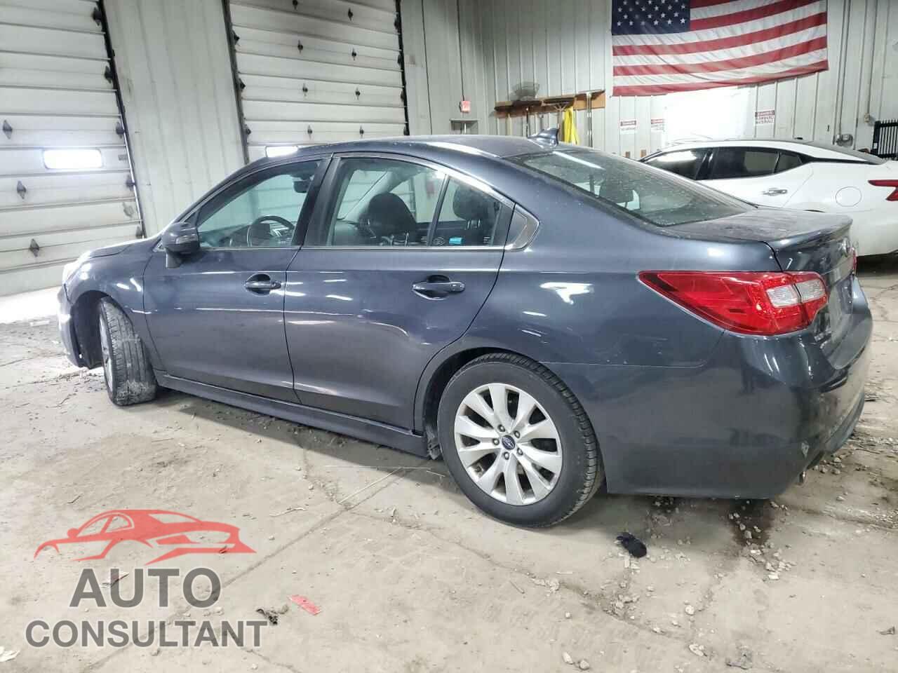 SUBARU LEGACY 2017 - 4S3BNAF66H3018511