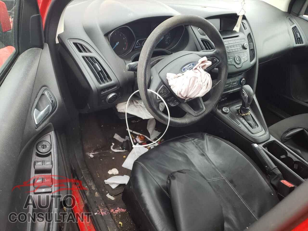 FORD FOCUS 2017 - 1FADP3F28HL225712