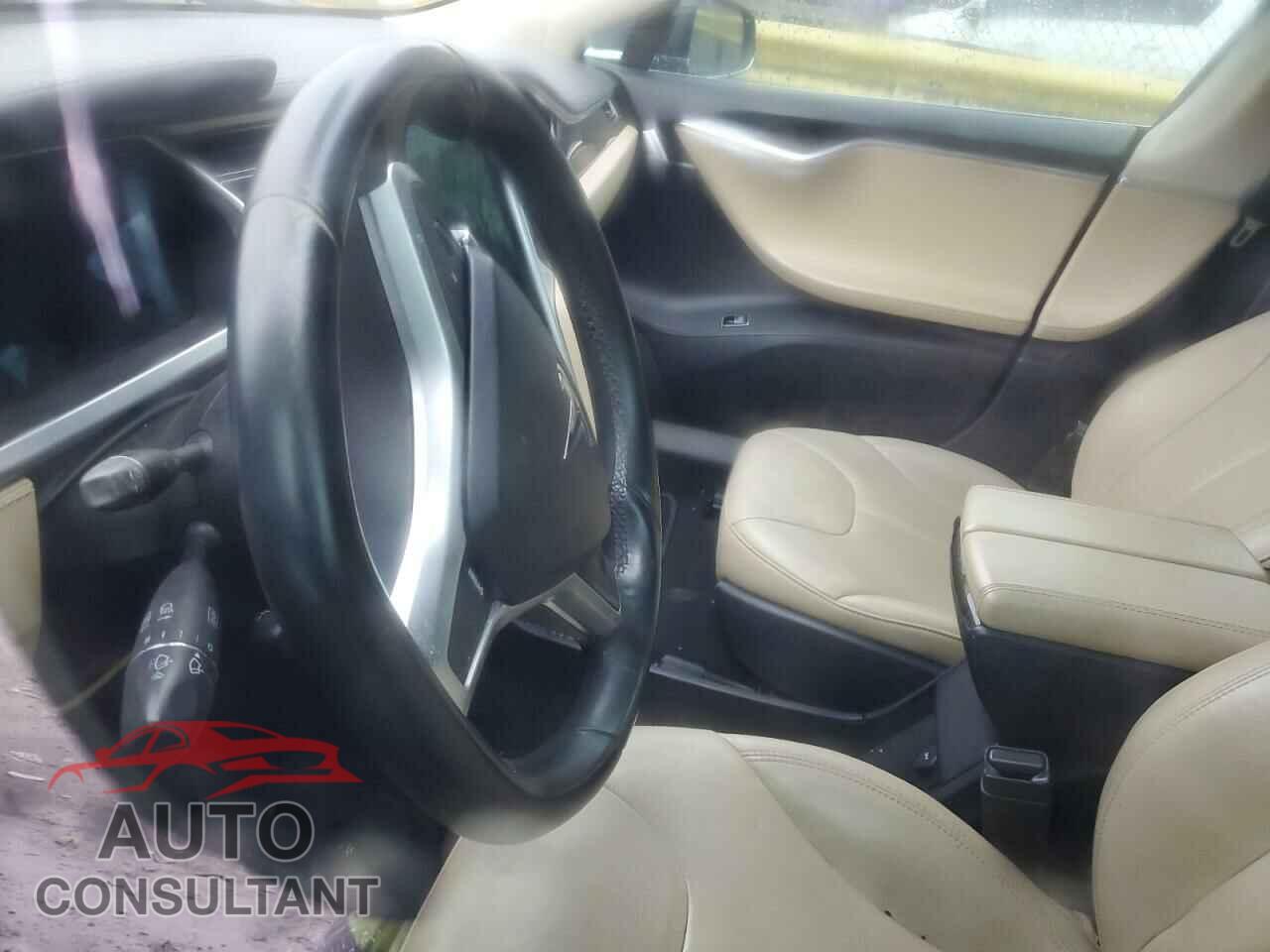 TESLA MODEL S 2013 - 5YJSA1DN1DFP09674