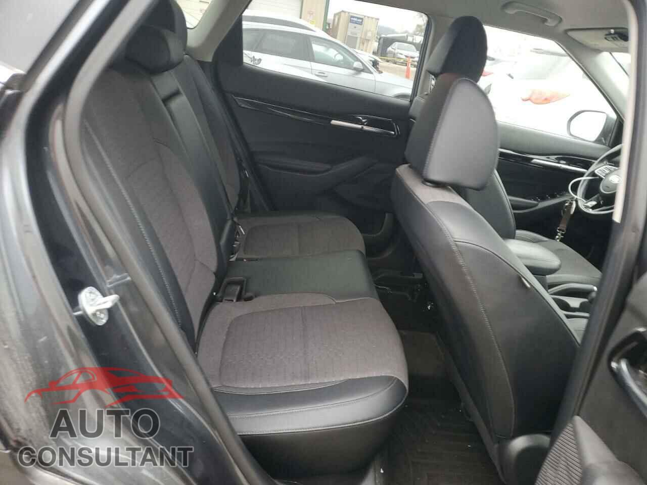 KIA SELTOS 2021 - KNDEUCAA3M7043473