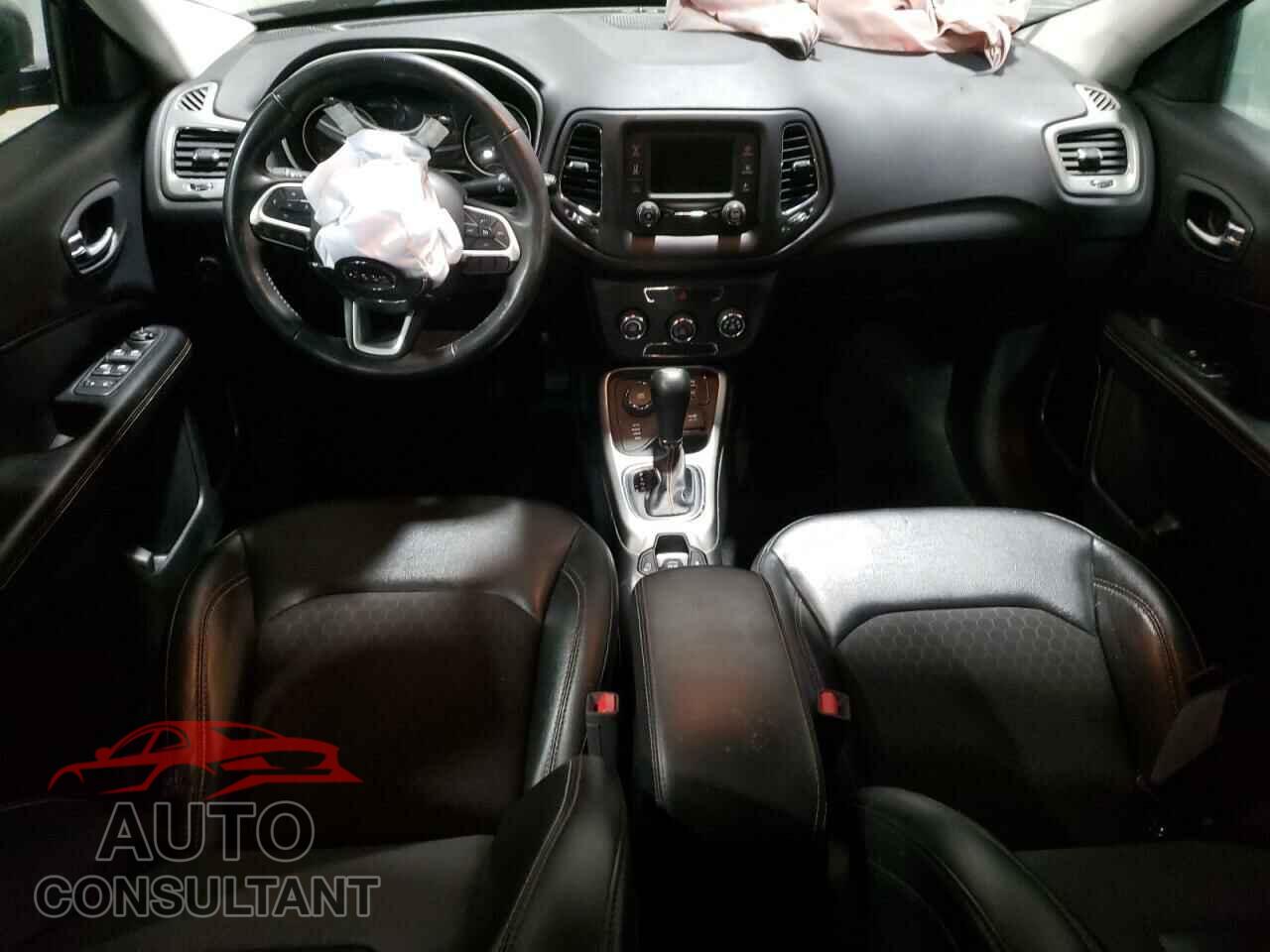 JEEP COMPASS 2018 - 3C4NJDBB6JT493776