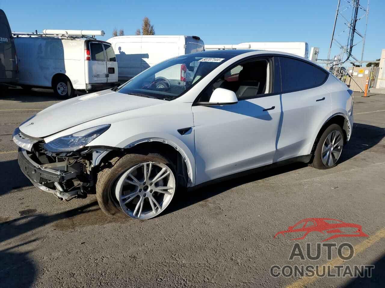 TESLA MODEL Y 2023 - 7SAYGDEE8PF600399