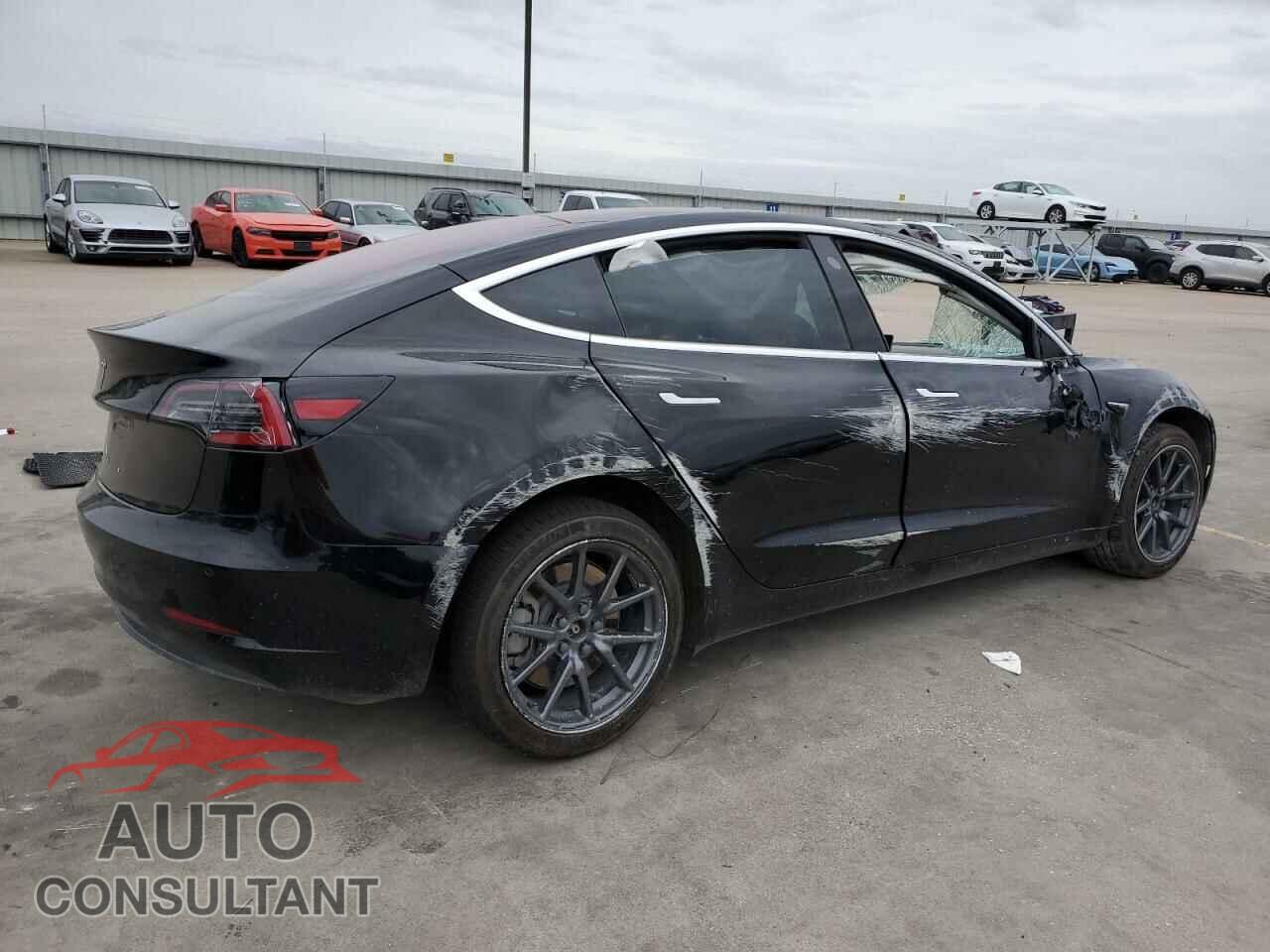 TESLA MODEL 3 2018 - 5YJ3E1EA6JF012517