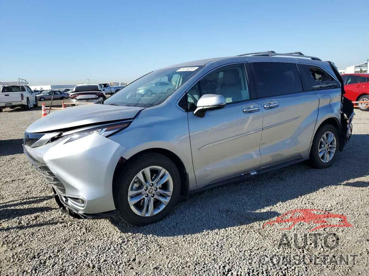 TOYOTA SIENNA 2022 - 5TDZRKEC2NS099310